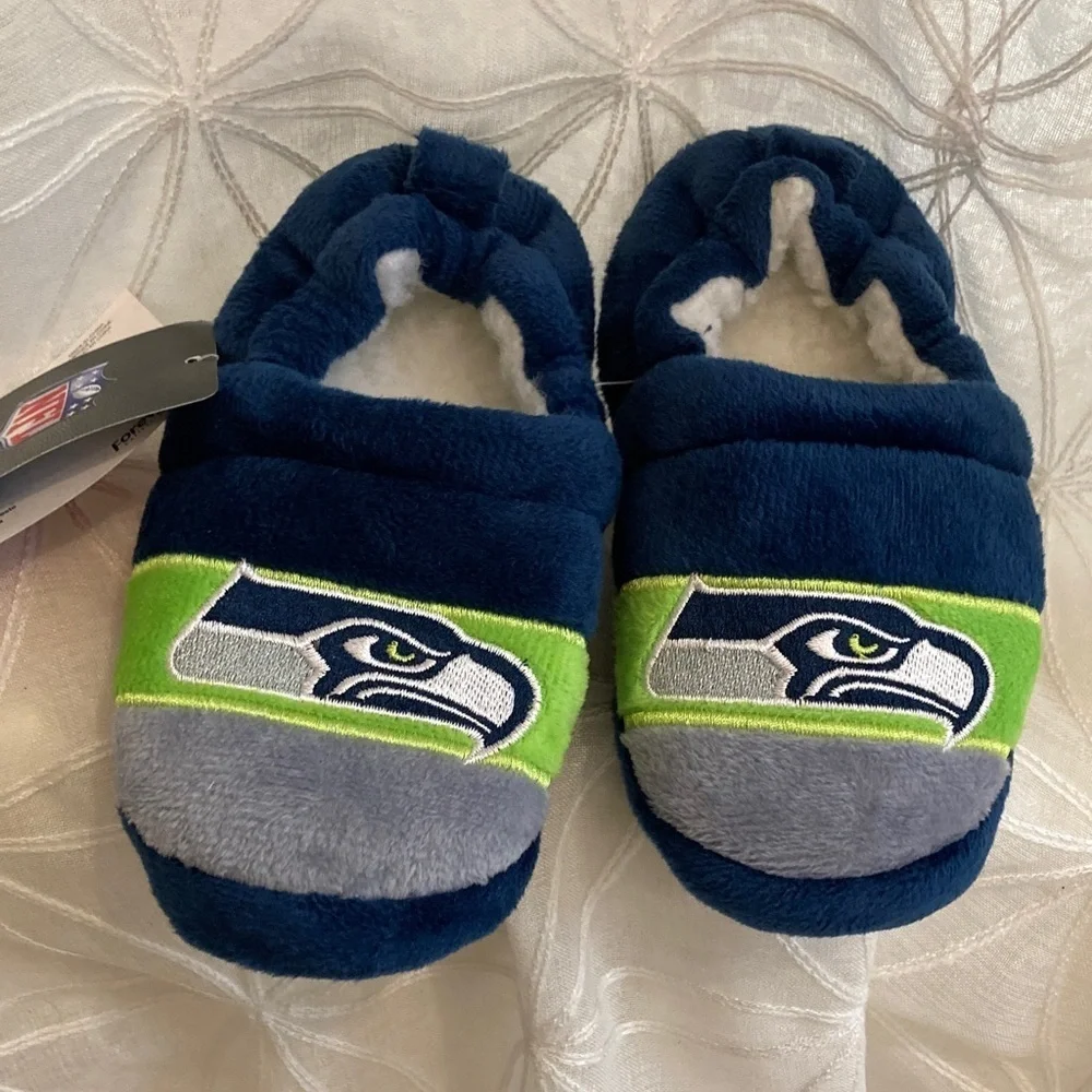 NWT Toddler Seattle Seahawks Slippers